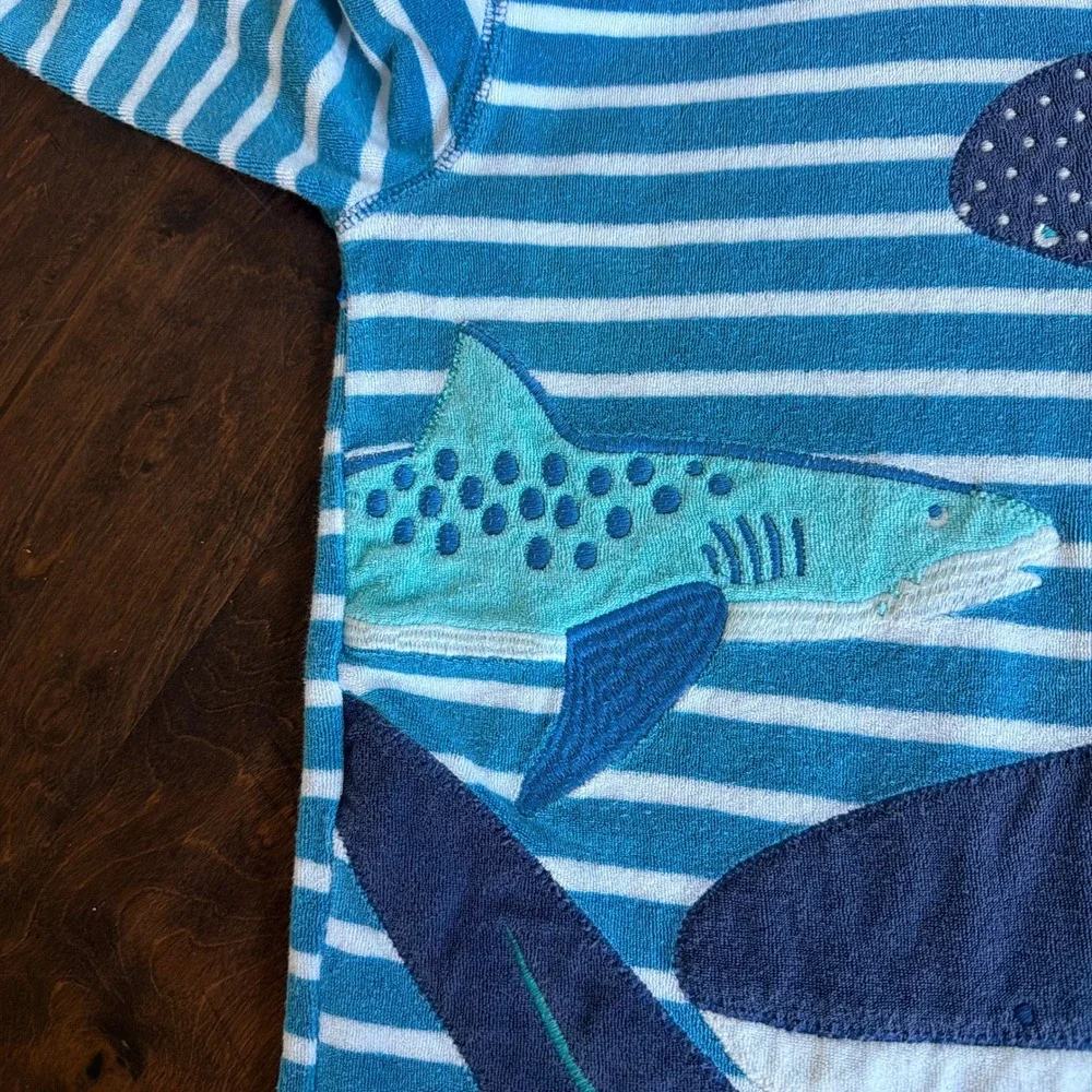 Mini Boden Kids Blue Striped Shark Whale Terry Cloth Hooded Beach Cover Up 5-6Y